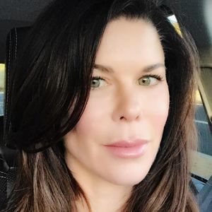 Meet your Posher, Adrienne